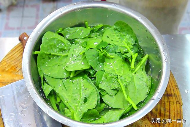 「吃天下」夏天，这种蔬菜具有清热解暑的功效，1斤才2块，但是孕妇不能吃