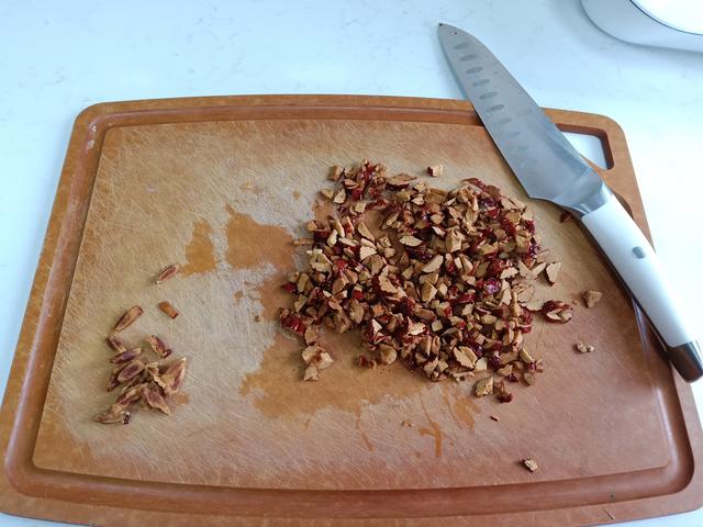 哈哈，花了1年时间，我的馒头终于“开花”了，太好吃，太开心