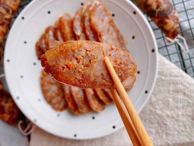 想吃川味香肠不用买了，配方和做法都告诉你，麻辣咸香，味道正宗