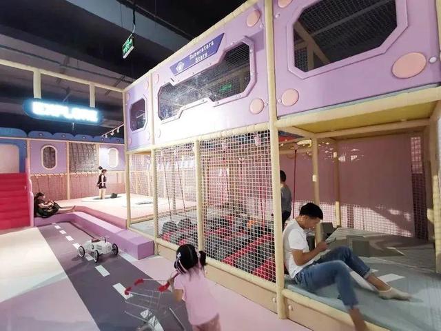 不知道怎么陪孩子玩？赶紧带着宝贝来漫奈斯成长乐园吧