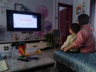 「超级宝妈」上街区实验幼儿园开展亲子绘本阅读指导活动