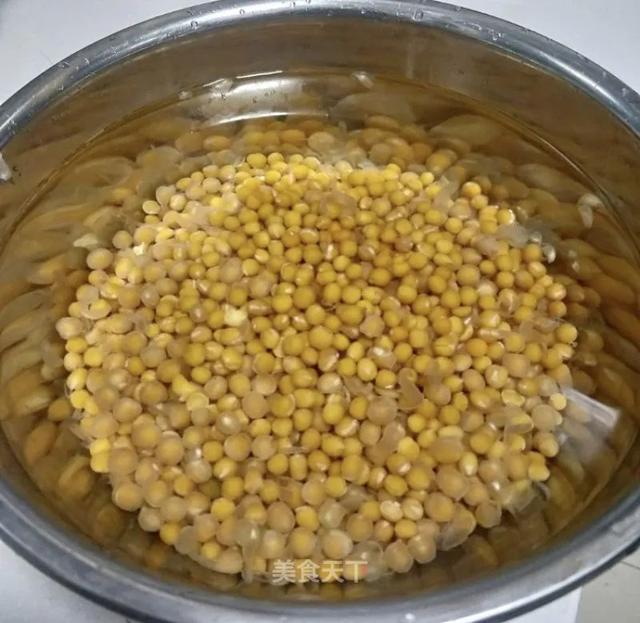 猪蹄这样做，软而不烂，肥而不腻！香糯可口，入口即化！家人超爱吃