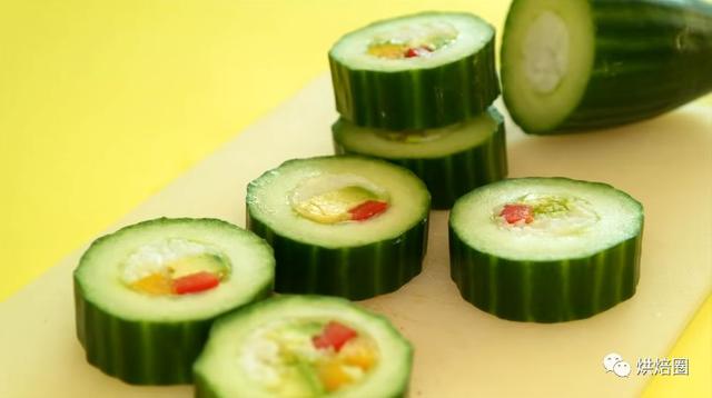 #你的育儿经#牛油果黄瓜寿司！简单又营养，适合跟孩子齐动手