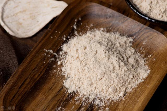 买淀粉时，不知道该怎么选？学会这3种淀粉的用法，让你秒变大厨