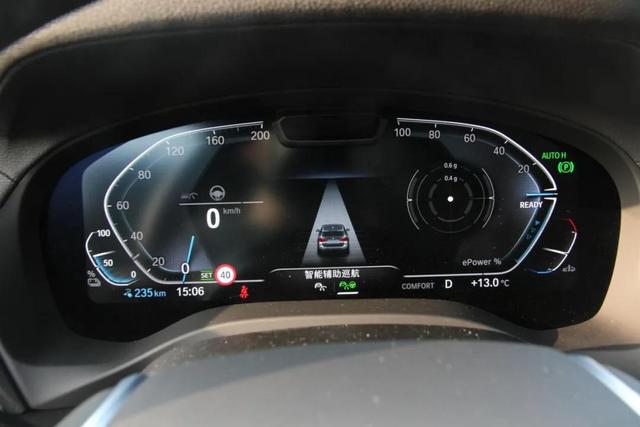 试驾宝马iX3 这是一台让人“惊艳”的纯电动SUV