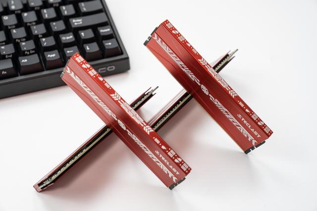 国产DDR4内存条，值不值得选：台电 腾龙G40 DDR4