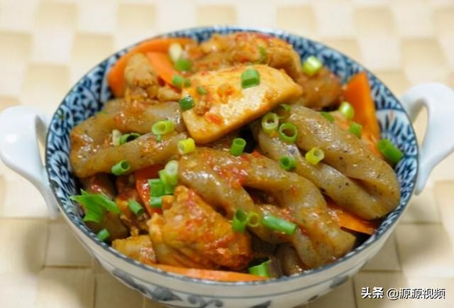 美食推荐：青椒炒豆皮、辣炒魔芋、干锅带鱼、豆泡蒸肉的做法