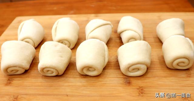 正宗肉夹馍放不放青椒？老师傅详解从烙饼到卤腊汁肉