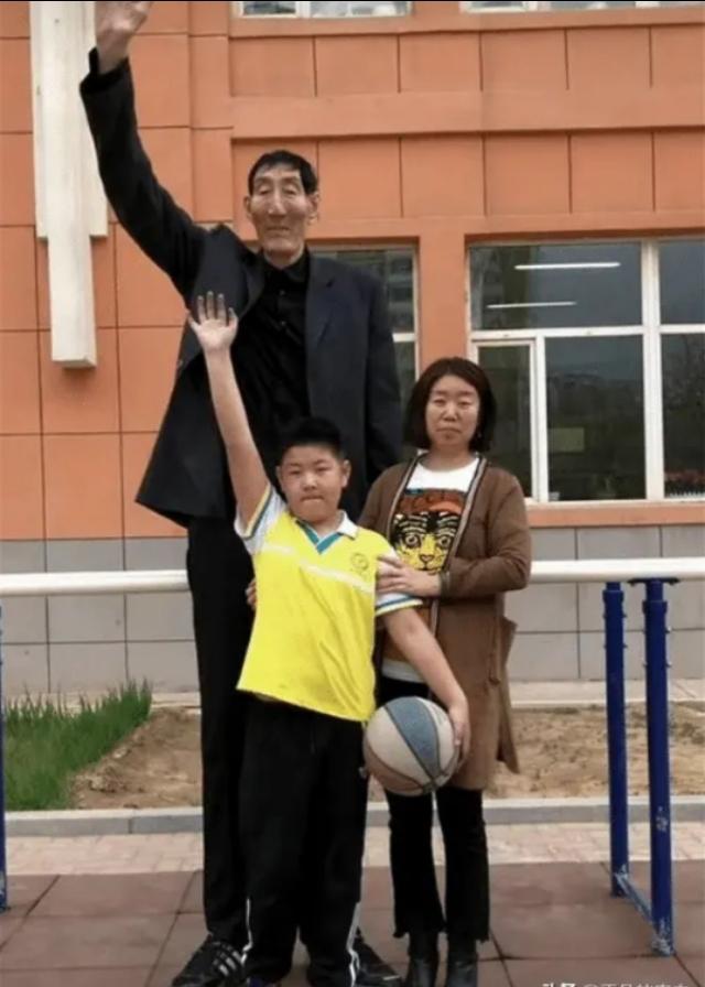 相遇花季|连生三个遗传病女儿却还要生，是自私的“赌徒”父母，请尊重生命