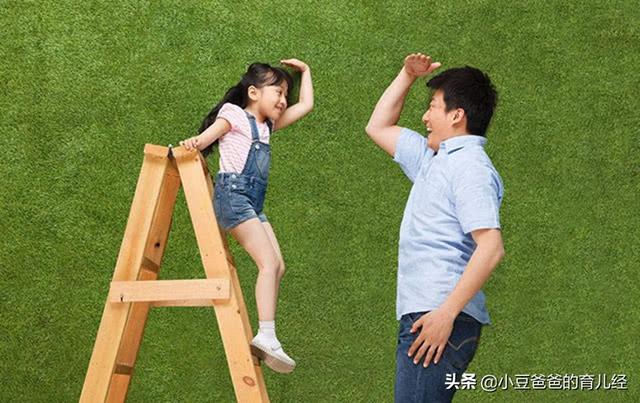 宝宝出生后家长发现“没眼睛”，爸妈慌了去检查，医生忍不住想笑