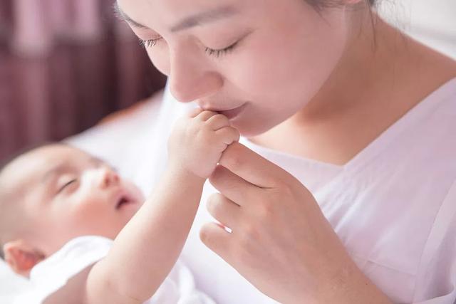 「你的育儿经」宝宝好不好断奶，关键看妈妈怎么做，4个方法不哭不闹科学离乳