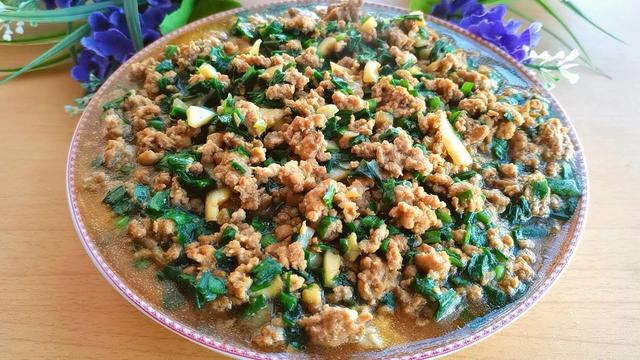 韭菜肉末豆腐羹，松软鲜嫩，真好吃，健脾和胃，老少皆宜的家常菜