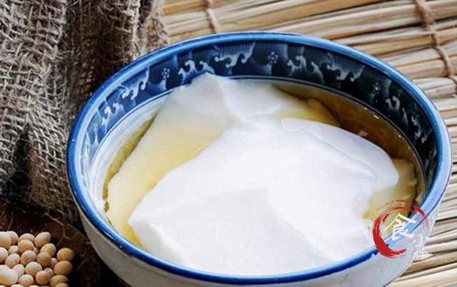 天底下那么多的物质，为什么只有卤水能点豆腐？到底是什么原理？