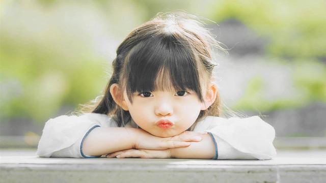 温暖的襁褓|女儿小时候有三个“缺点”,长大后往往更优秀,父母请别过多干涉