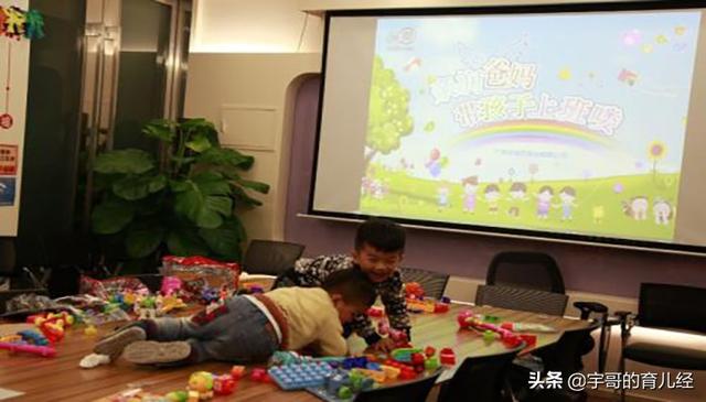 你的育儿经▲女儿想要买玩具,父亲一口回绝,网友:孩子的玩具应该怎样挑选