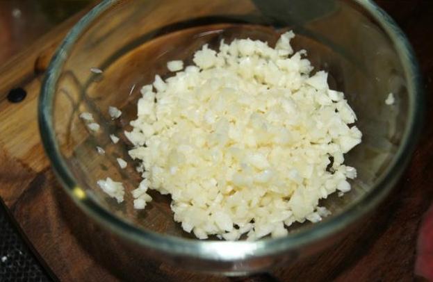 大蒜养花，防腐、防虫还能促发芽，好处多不胜举