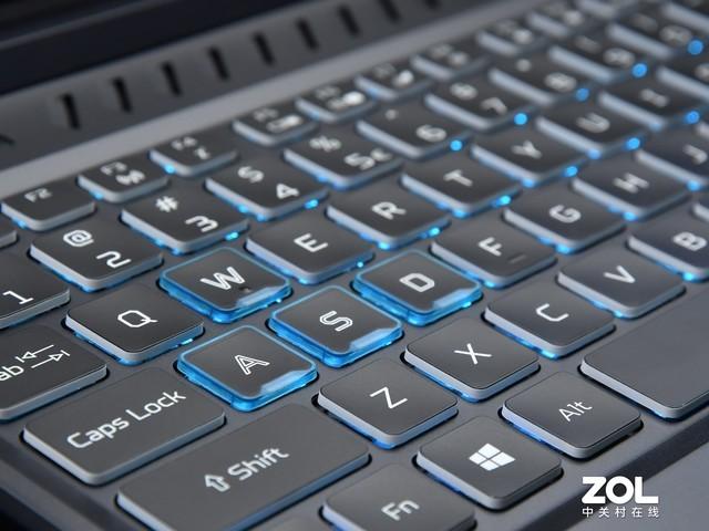 便携电竞本的真实体验 新掠夺者战斧300全方位解析