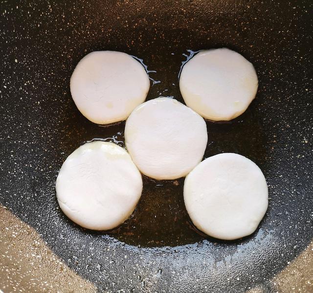 女性“特殊时期”多吃这甜品，味道香甜软糯，还很养人