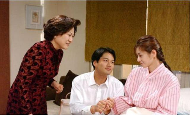 #超级宝妈#宝妈坐月子容易被气哭？不是宝妈太矫情，是这3件事太难熬