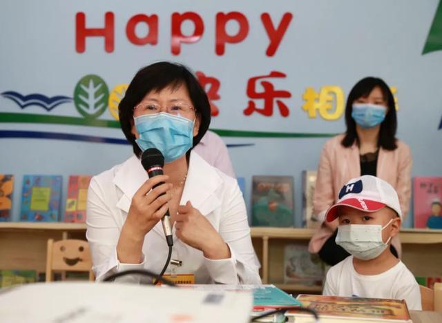 超级宝妈|“绘本家园”示范馆揭牌,探索新的亲子互动模式