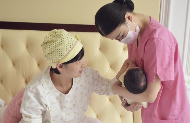 我们都是好孩子|为啥有些产妇不坐月子，身体恢复却很好？她们的特殊习惯太难坚持