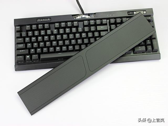 终于还是上了这条贼船，海盗船K70 RGB MK.2键盘开箱