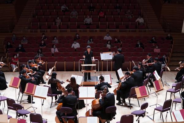 告别“冰封期”，上海剧场迈入复演大潮|澎湃新闻