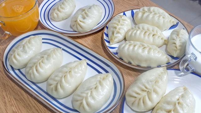 包子还是这种馅的最好吃，鲜美多汁皮薄馅大，比吃肉还香，吃不腻