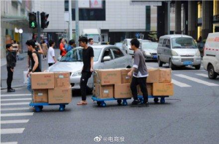 业务|2月快递业务收入预计达490亿元