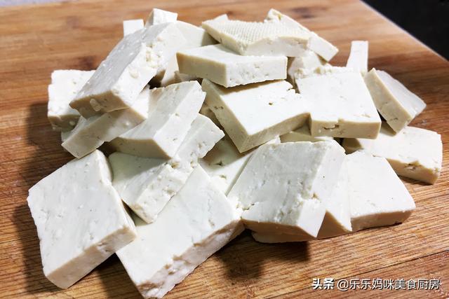 明日大雪，用6种食材做一锅特色面食，好吃又营养，冷天吃真舒服