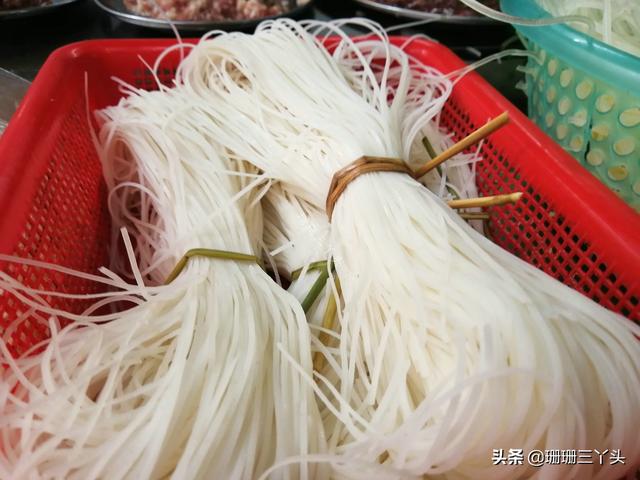 旅行柚子君■广东清远的“特色”美食，六道工艺，粉是“方形”的，充满米香味