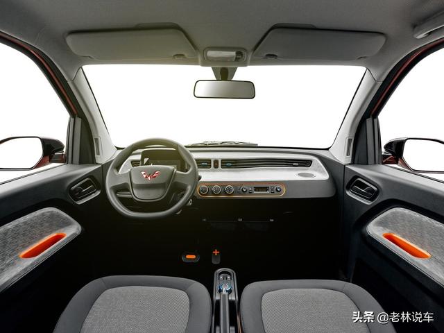 特斯拉没火，不足3万的宏光MINI EV却火了，说明了什么？