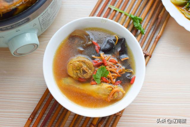 冬季养生，这汤不能错过，每周都要煮一次