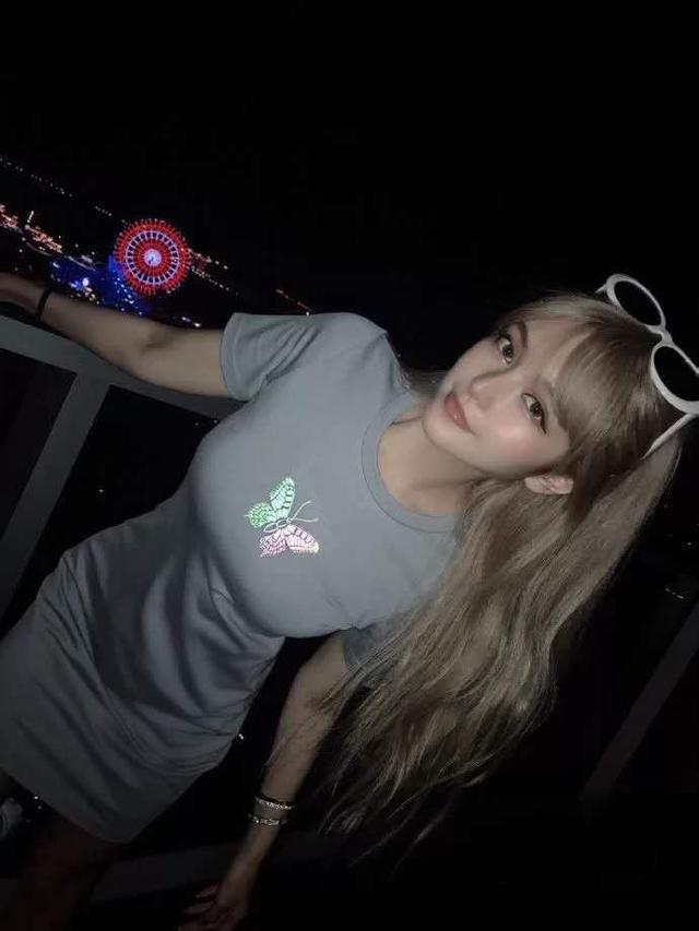 最时尚周扬青穿搭分享,各种穿搭风格展示出曼妙身姿,令人目不转睛