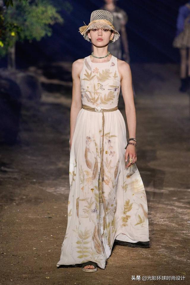 最时尚Christian Dior 2020春夏系列-贴近自然的森林秀