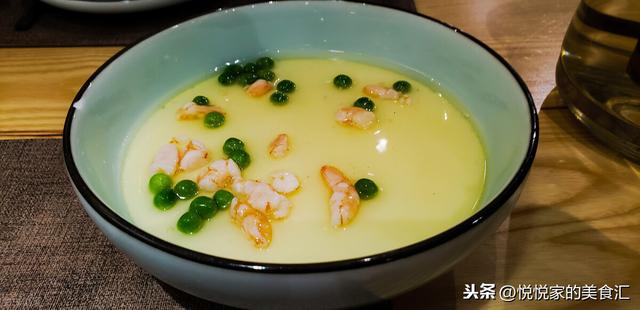 鸡蛋羹怎样蒸才嫩滑？火候是关键，这1步做对了，简单省事无气孔