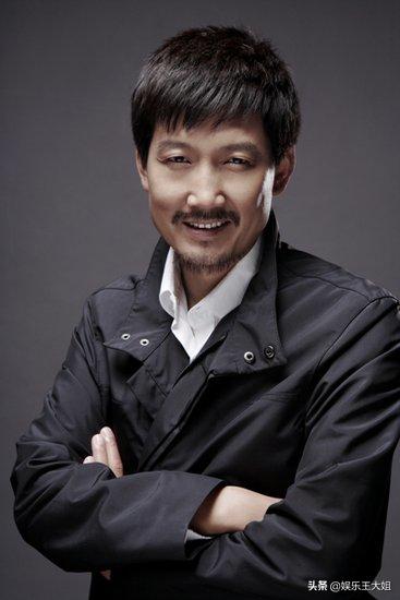 那抹微光|他是实力派演员，与德国妻子恩爱20多年，混血女儿犹如天使很漂亮