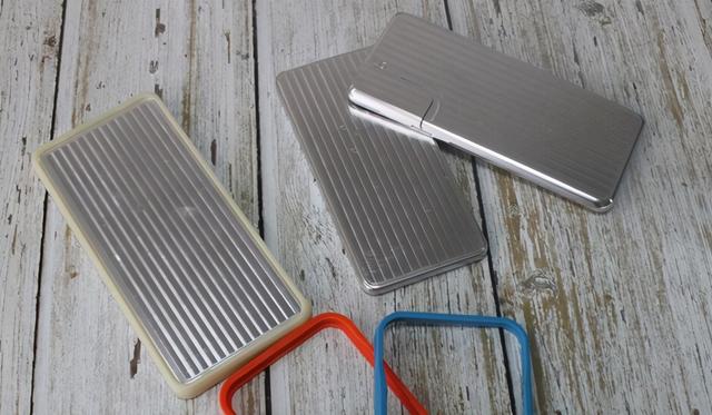 三星Galaxy S21模具曝光：三款机型颜值不俗 买不买？