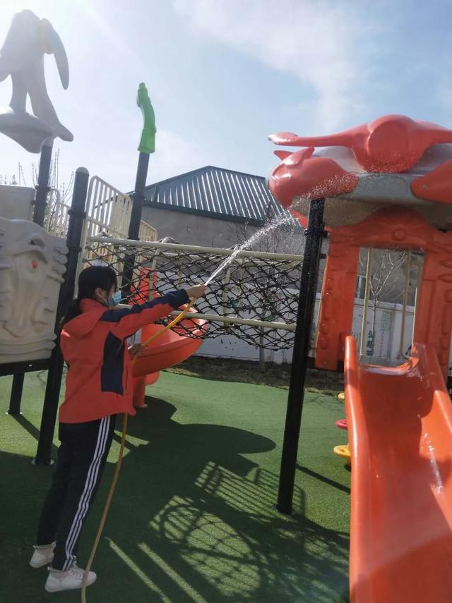 「超级宝妈」伊宁市各幼儿园复课时间仍待定 专家建议家长平稳心态、抓住家庭教育契机