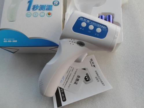 勇哥科技■测额头还是测手腕？体温枪究竟测哪里更准确？