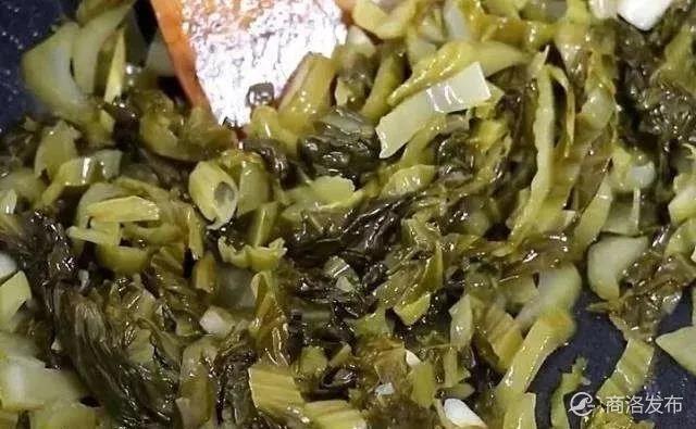 舌尖上的商洛｜阴冷天里，商洛人最需要滚烫的豆面汤来暖胃