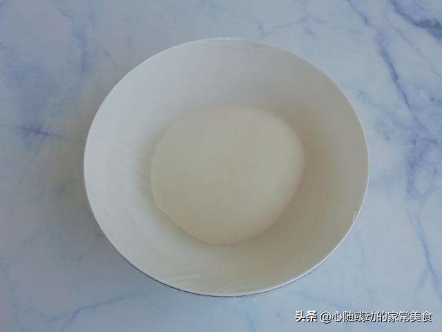 它是冬季第一鲜，正火热上市，鲜嫩美味营养高，蒸包子吃超级香