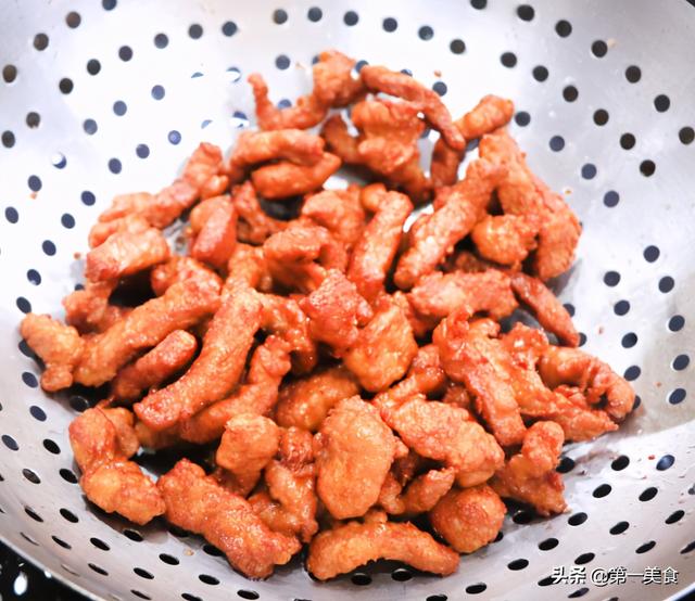 吃饺子就得配这道菜，酸香开胃，闻闻汤味都能多吃一碗饺子