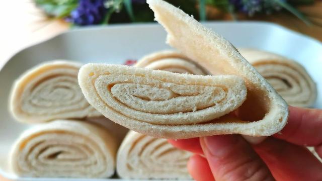 咸香松软，早餐配牛奶鸡蛋；晚餐配小菜和粥，简单好吃还不缺营养