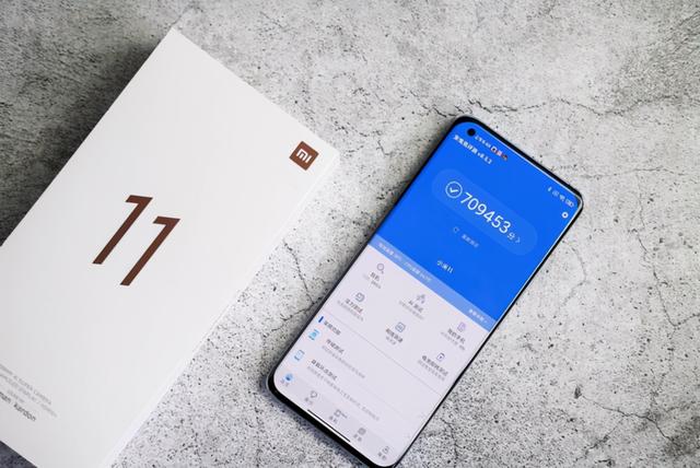 3999的小米11，优缺点很明显，雷军闭口不谈的问题有了答案