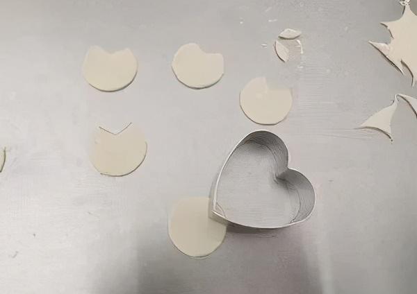 馒头变着花样做，松软可口，好吃又养胃，孩子吃得不亦乐乎
