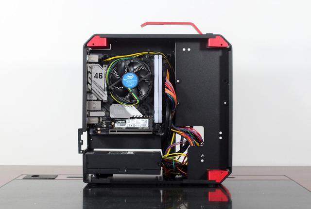 帮女性朋友装一台ITX主机：小板配小箱，一切都刚刚好