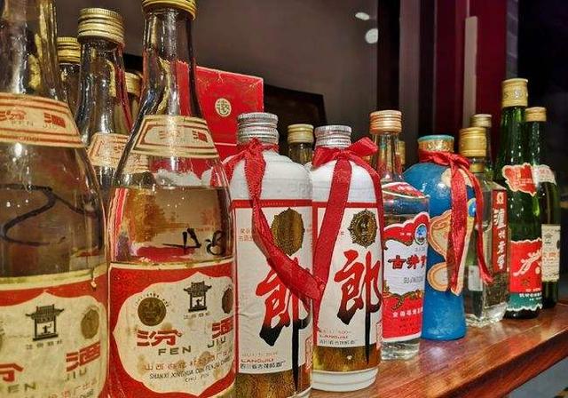 中国这4种廉价“光瓶酒”，内行人都知道是纯粮食酒，你喝过吗？