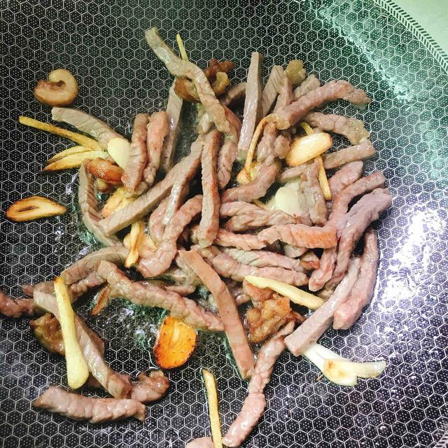 超级宝妈▲家里条件再差也要给孩子吃它，每周吃2次，补钙健脑，长高个