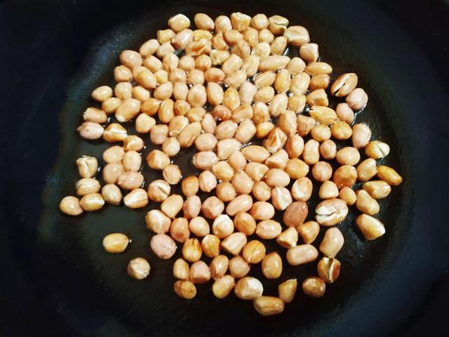 老妈做了六十多年的开胃刮油菜，成本不到2块钱，吃过的都说好